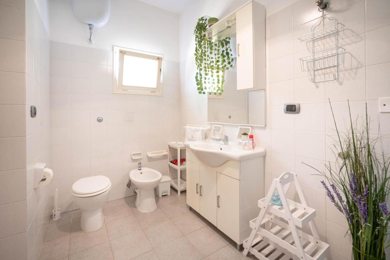 Wepuglia La Maison-D B&B Padresergio Bagian luar foto