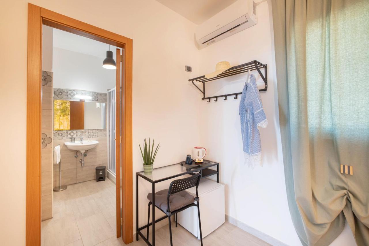 Wepuglia La Maison-D B&B Padresergio Bagian luar foto